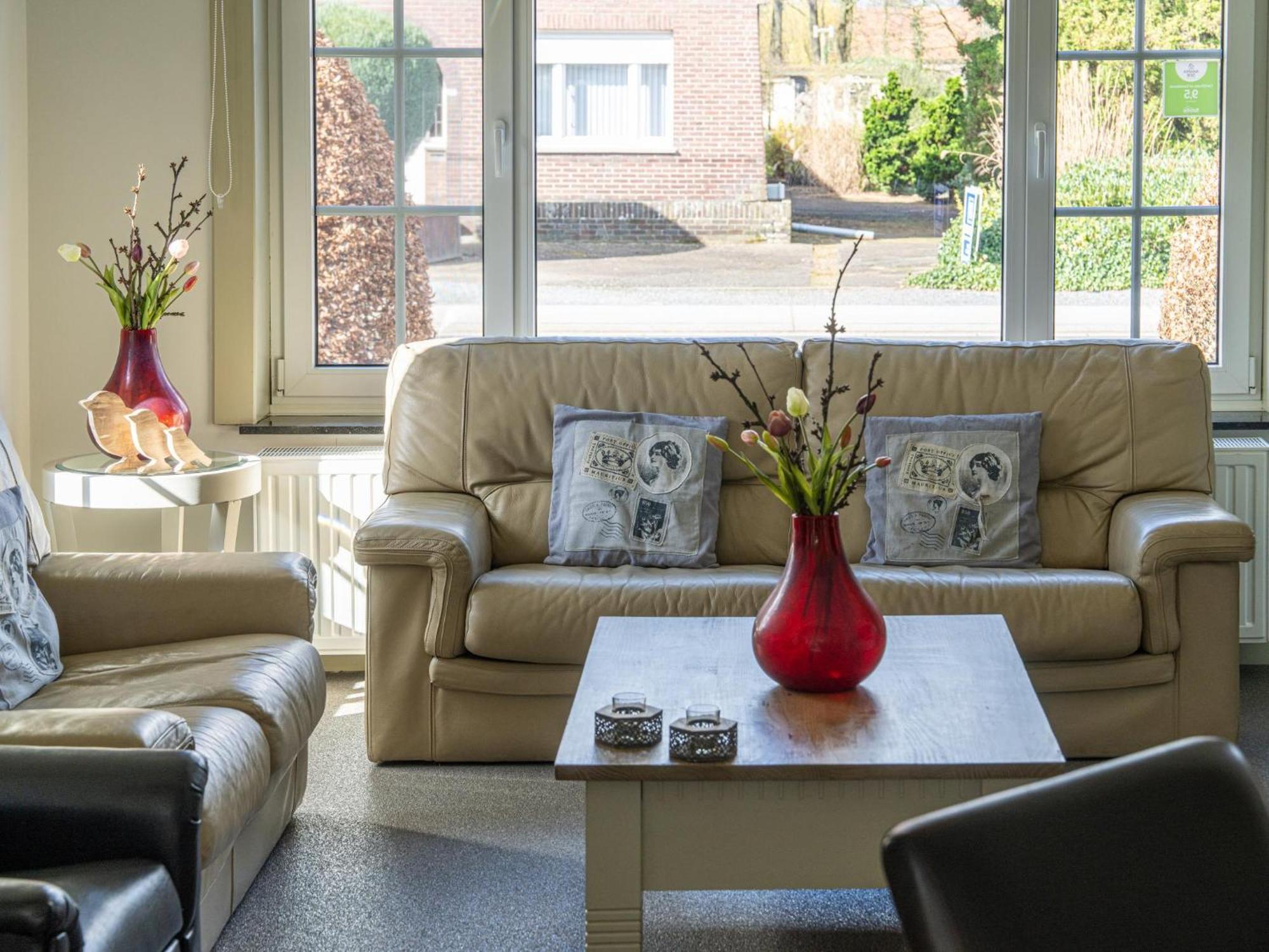 Het Bruegelhof Villa Peer Bagian luar foto