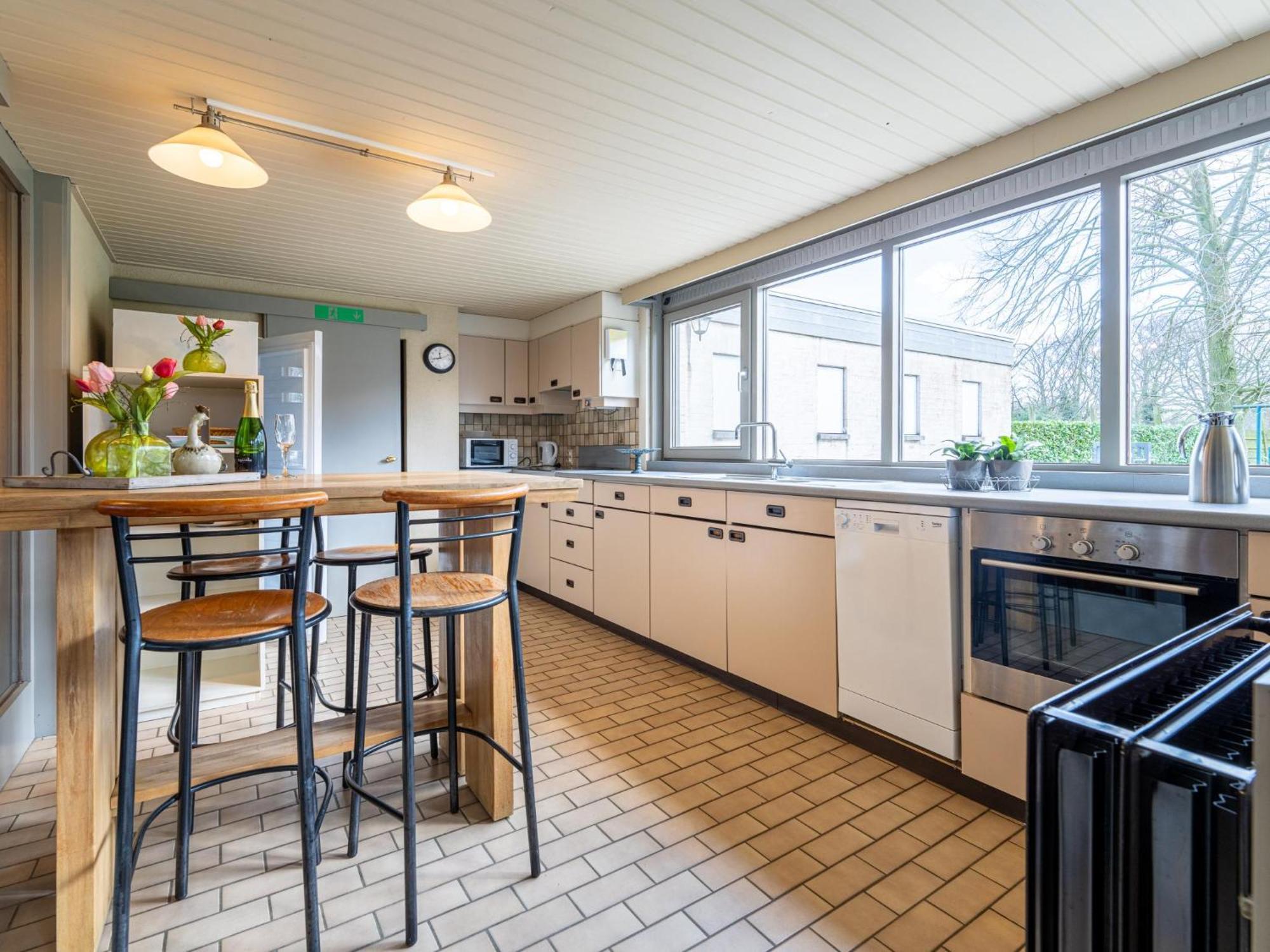 Het Bruegelhof Villa Peer Bagian luar foto